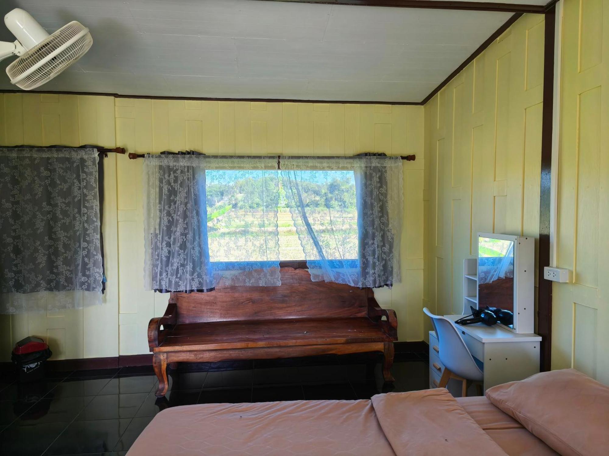 Boat And House Resort Khao Kho Exterior photo