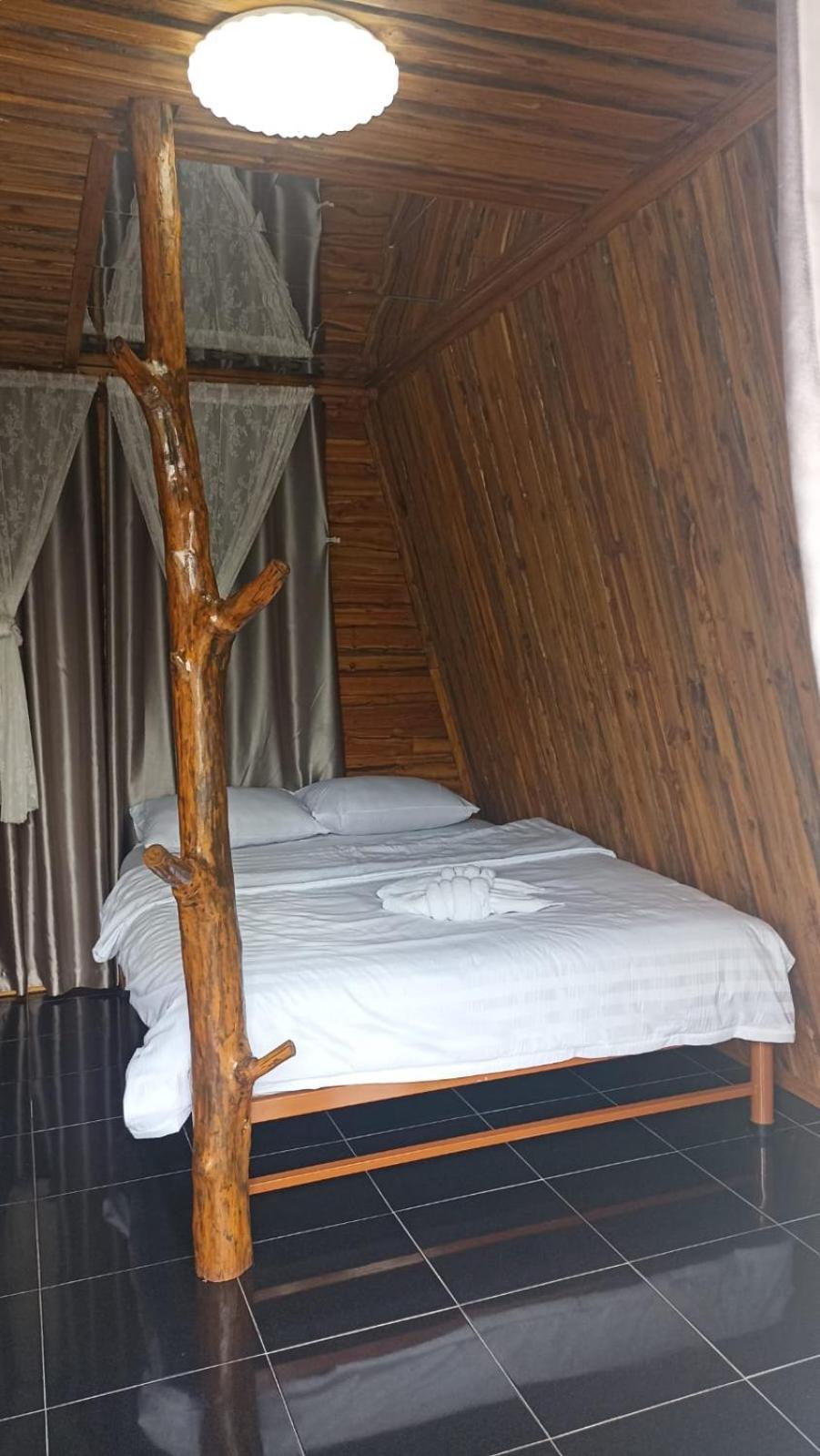 Boat And House Resort Khao Kho Exterior photo